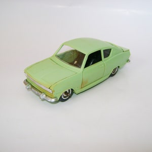Remake del modelo Mebetoys de plástico de la URSS Opel Kadett B Kiemen coupe (1967) 1/43 Progress Moscow