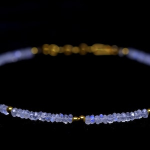 Moonstone bracelet, gold bracelet, minimalist bracelet, birthstone jewelry, gold bracelet, natural stones, elegant bracelet, women jewelry