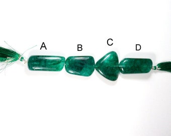 Top Quality Natural Green Emerald Cabochon Gemstone Pendant Size Emerald Tumble Shape Loose Emerald Gemstone For Making Jewelry