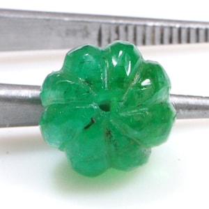 4.75 Carat Beryl Emerald - Carved Gemstone - May Birthstone - Green Emerald - Muskmelon Carving - Emerald Gemstone 9x7 mm