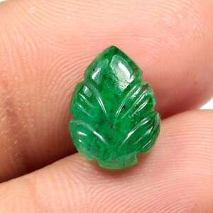 4.80 Carat EMERALD GEMSTONE Leaf Carving Emerald Gemstone Precious Emerald Carving Gemstone 11x9x4