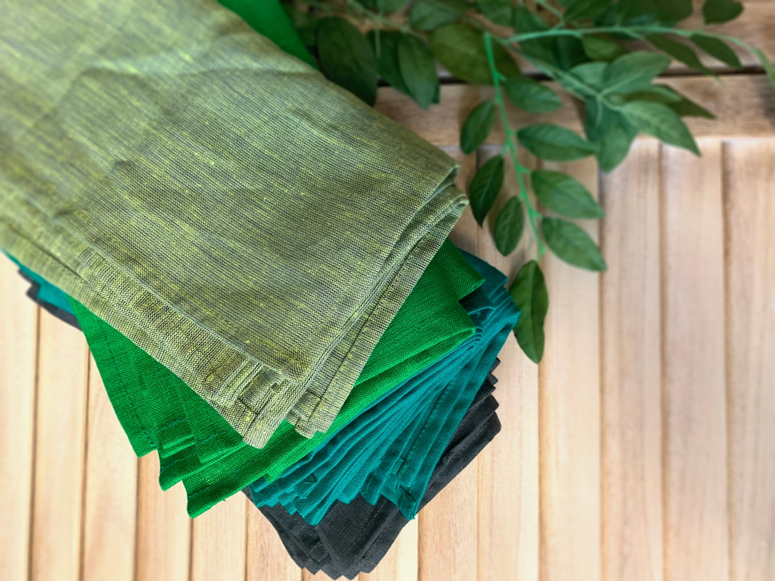 Green linen napkins Dinner everyday cloth napkin set Cocktail Etsy