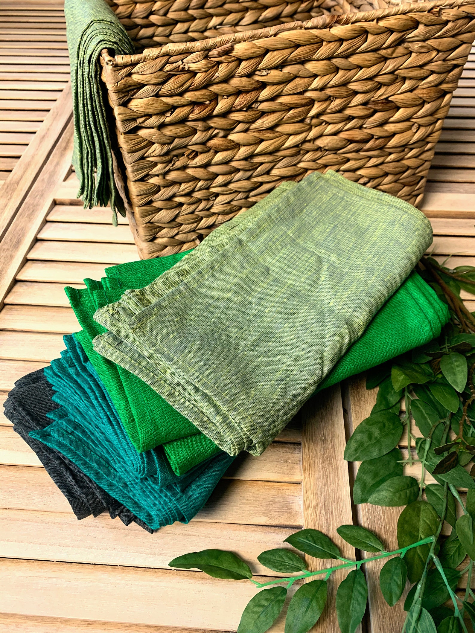 Green linen napkins Dinner everyday cloth napkin set Cocktail Etsy