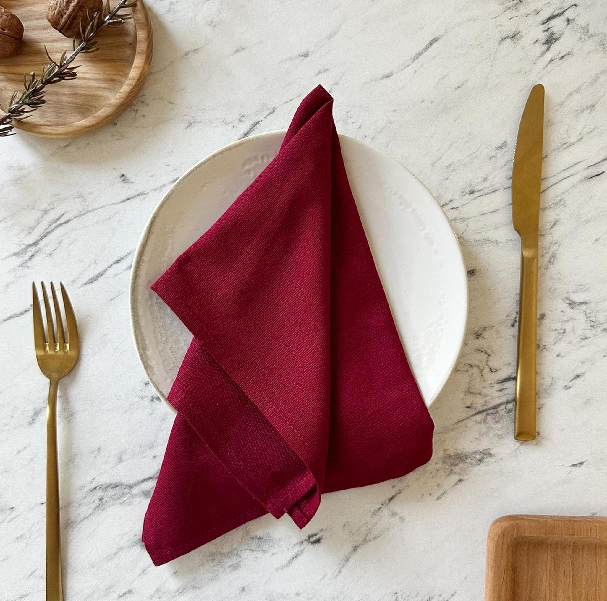 Set of 4 Red Wine Linen Napkins - Dark Burgundy Maroon Cloth