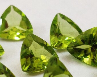 天然ペリドット トリリオンカット 7mm ファセットカット - AAA品質の