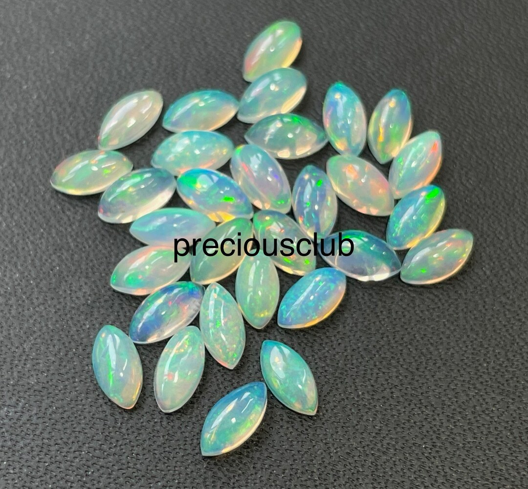 Saphir Bleu Taille Marquise 4x8mm - 0.55 Carats, Qualité IF (pur à La Loupe) - Neuf Sans Emballage