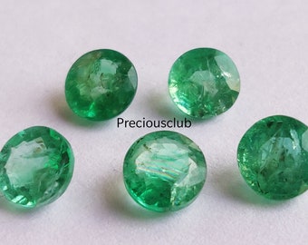 Natural Magnificent Colombian Emerald Round 5mm  Faceted cut - AA Quality
