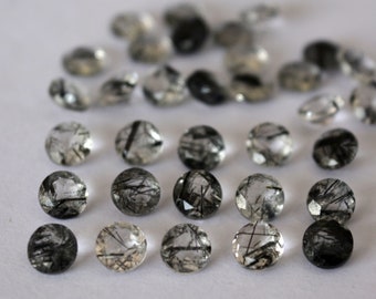 天然ブラックルチルクォーツ 6 mm ラウンドカット - ルースブラック