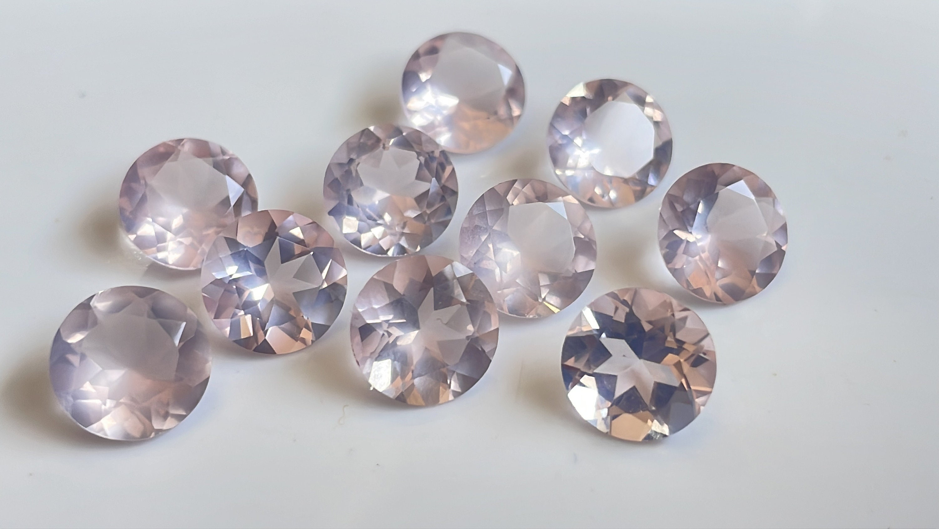 天然ピンクローズクォーツ 10 mm ラウンドファセット AAA品質 - ルース