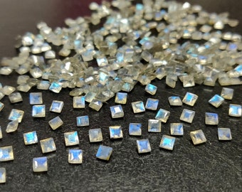 天然ラブラドライト 3 mm スクエア ファセットカット - ルース