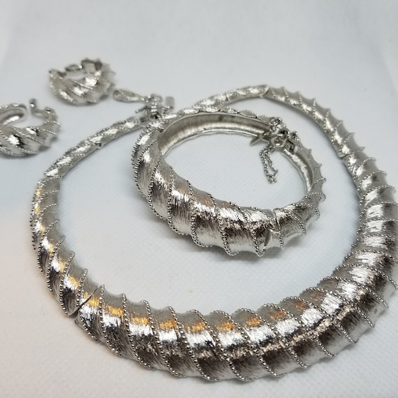 Vintage Three Piece Necklace Set