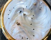 Vintage 1950s mother of pearl Stratton compact