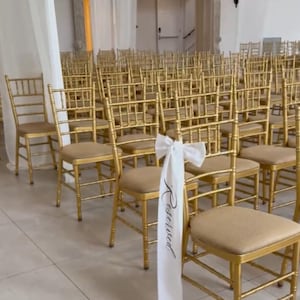 Gepersonaliseerde strik van linnen stof | Bruiloftsdecor met ruwe rand