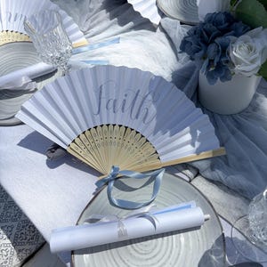 Personalisierte Papierfächer - Benutzerdefinierte Kalligraphie Handgeschriebene Fächer Bambus - Hochzeitsevent Stationäre Gastnamenkarten - Fan Tischkarten