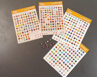 World & USA Map Flag Push Pins: Travel Tracker Set