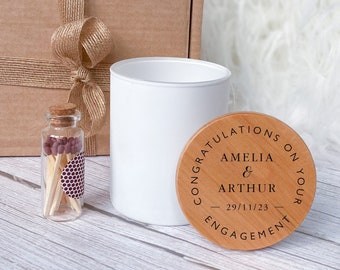 Personalisierte Verlobungskerze mit Holzdeckel / Geschenk für Verlobtes Paar / Handgegossenes Luxus-Andenken Herzlichen Glückwunsch zu Ihrem