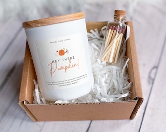 Hallo, Kürbis Herbst Duftkerze Kürbis gewürz Cozy Herbst für Freunde Mama Oma Geburtstag Geschenk Halloween Dekoration