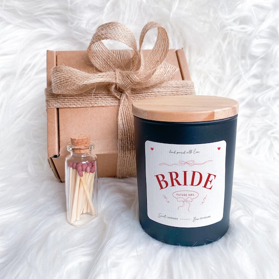 LUMELOOM Idee regalo per addio al nubilato, regalo di addio al nubilato per la sposa, candela di cera di soia profumata alla lavanda per aromaterapia, regalo per la futura sposa, regali di