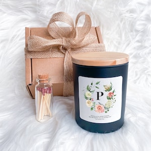 Vela perfumada personalizada con inicial y su texto / caja de regalo para ella él / cumpleaños Navidad nuevo trabajo graduación lejos día de la madre