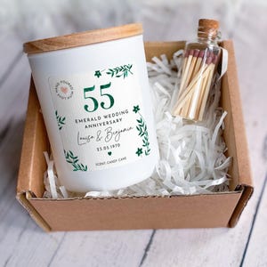 55周年エメラルド結婚記念日ギフト 香り付きキャンドル 55年結婚記念日 ママとパパ、祖父母への名前と日付入りパーソナライズギフト