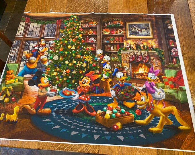 Disney Panel Disney Panels Micky & Minnie Trimming the Tree - 100% Cotton (quilt ...