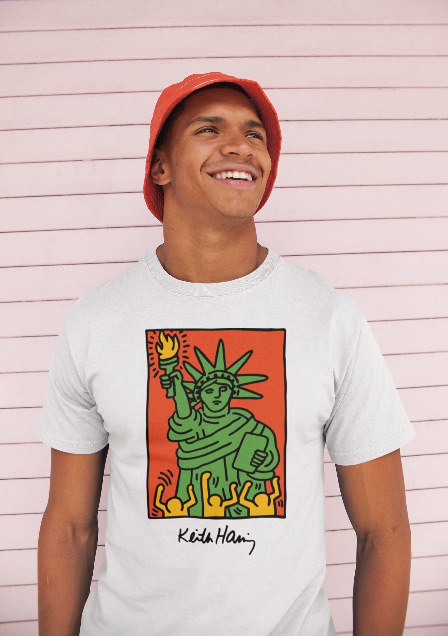 Discover Keith Haring Freiheitsstatue T-Shirt