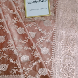 Mashroo Katan Banarasi Seide Saree | Blush Pink Saree mit Zari Webung | Seidenzeichen zertifiziert | Festtags- & Hochzeitssari | Kollektion Monbahari