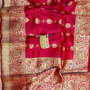 Sari da sposa in pura seta Katan Benarasi, colore rosso con lavorazione Zariwoven in oro / Marchio di seta certificato / Collezione di sari da sposa / Festa regalo