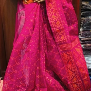 Bengal Jamdani Saree in Deep Fusia Pink With Contrast Orange Motifs ...
