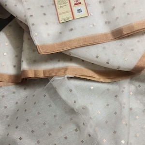 Czysty muślinowy sari Jamdani w czystej bieli z obramowaniem Zari i sekwencją | Bengalskie ręcznie tkane sari muślinowe | Saree na imprezę