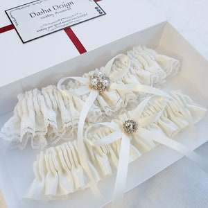 Ivory Wedding Garter, Ivory Garter Set, Lace Bridal Garter, Off White Garter Set, Offwhite Garter For Bride, Garter Belt For Wedding