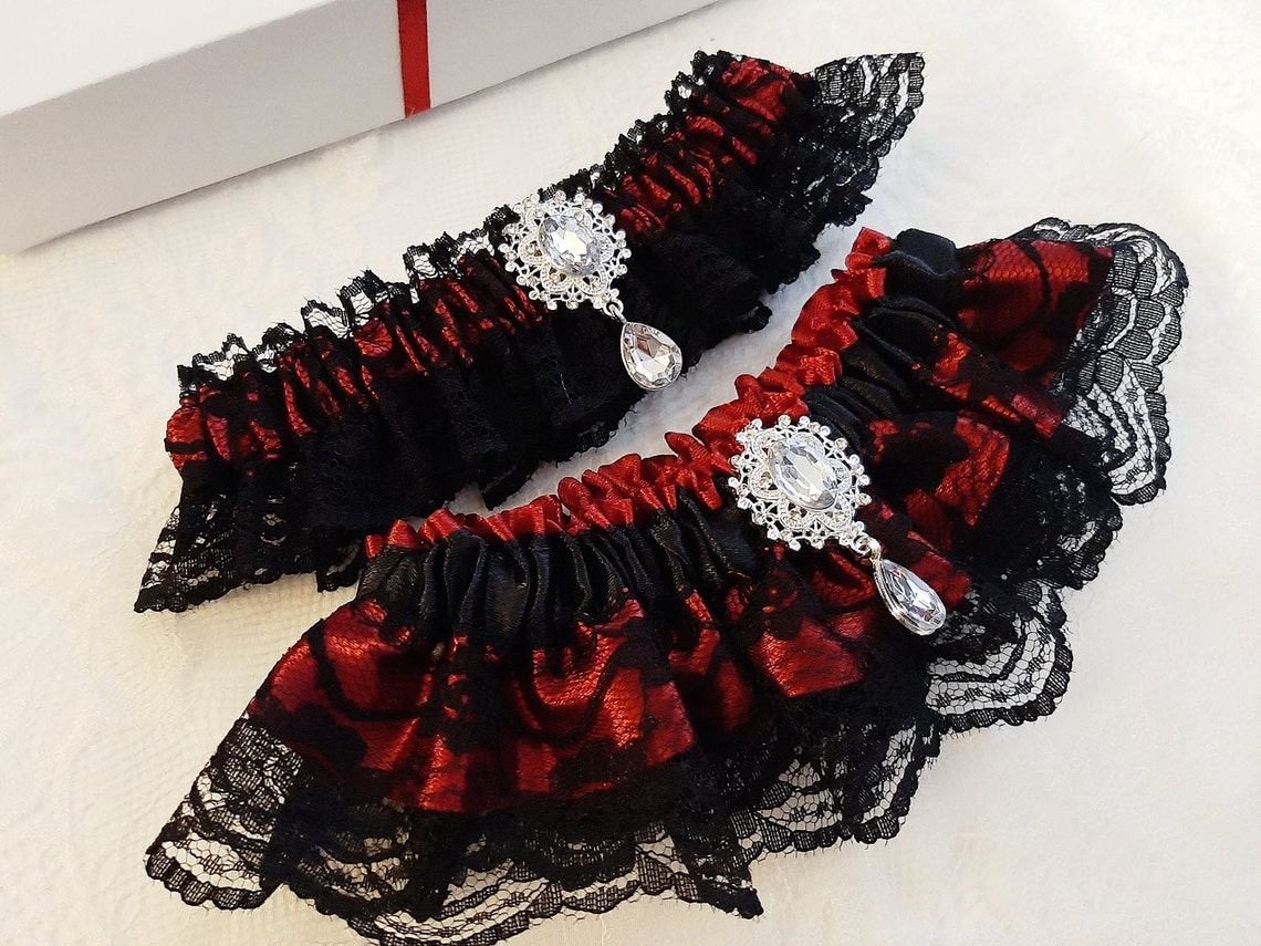 Black And Red Wedding Garter Garter Set Garter Belt Bridal Keepsake & Toss Set