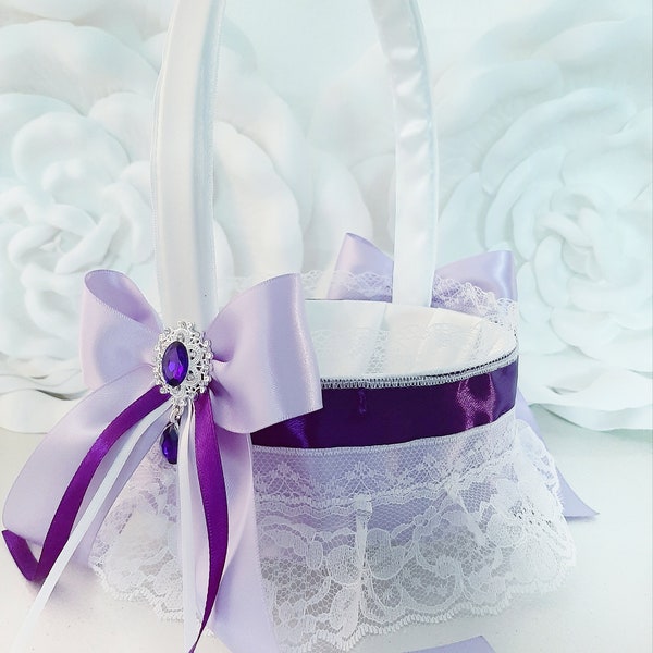 Flower Girl Basket, Lilac Wedding Decor, Lavender Wedding Basket for Flower Girl, Basket for Petals, Basket and Pillow Set