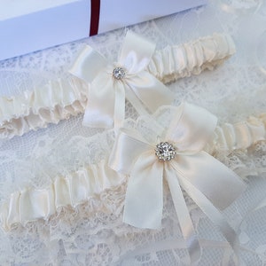 Ivory Garter Set, Ivory Bridal Garter, Ivory Wedding Garter, Wedding Garter Set, Bridal Garter Set, Garter, For Wedding, Personalized Garter