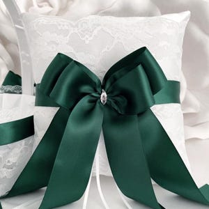 Dark Green Wedding Ring Pillow, Ring Bearer Pillow Emerald Ring Pillow for Wedding, Emerald Green Wedding Pillow for Rings, Ring Holder