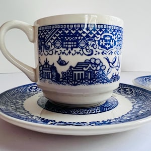 Vintage Blue Willow Coffee Tea Cups And Saucer (set of 2) USA
