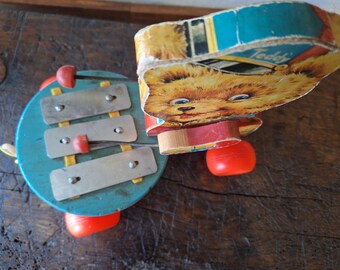 Vintage Fisher Price #741 Teddy Zilo Children's Musical Pull Toy