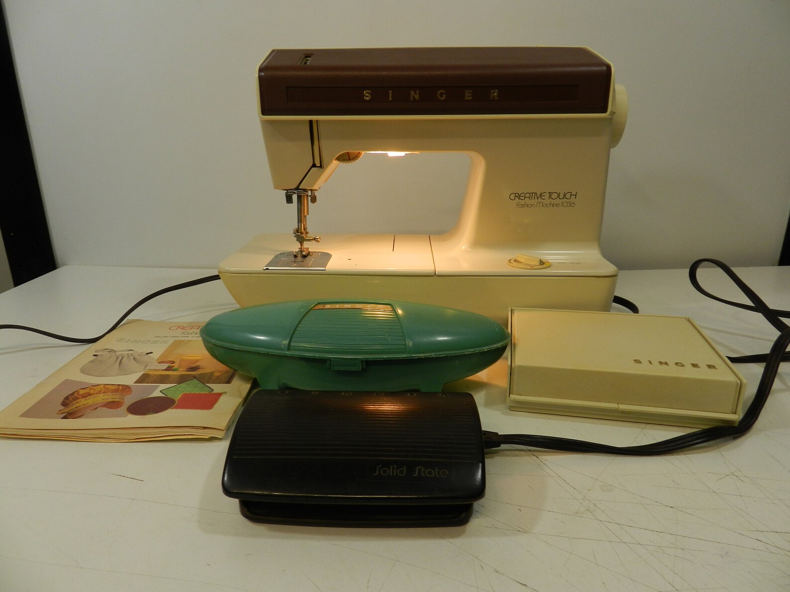 Vtg Singer Creative Touch 1036 with Vintage Atomic Singer Etsy