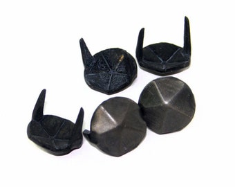 Forged decorative caps