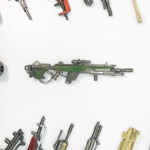 Apex Legends 4.3 in. Longbow 3x  and Legend Gamer Card, custom Keychain