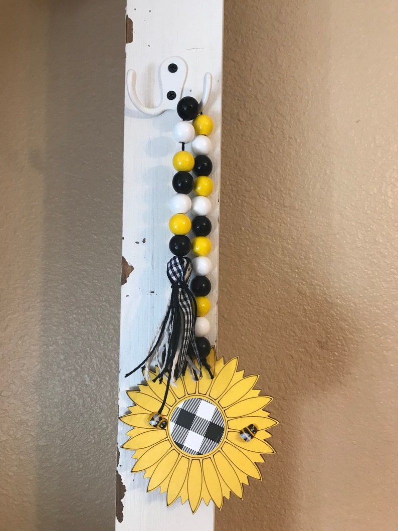 Farmhouse beaded garland SUNFLOWER BEE buffalo plaid tier tray decor