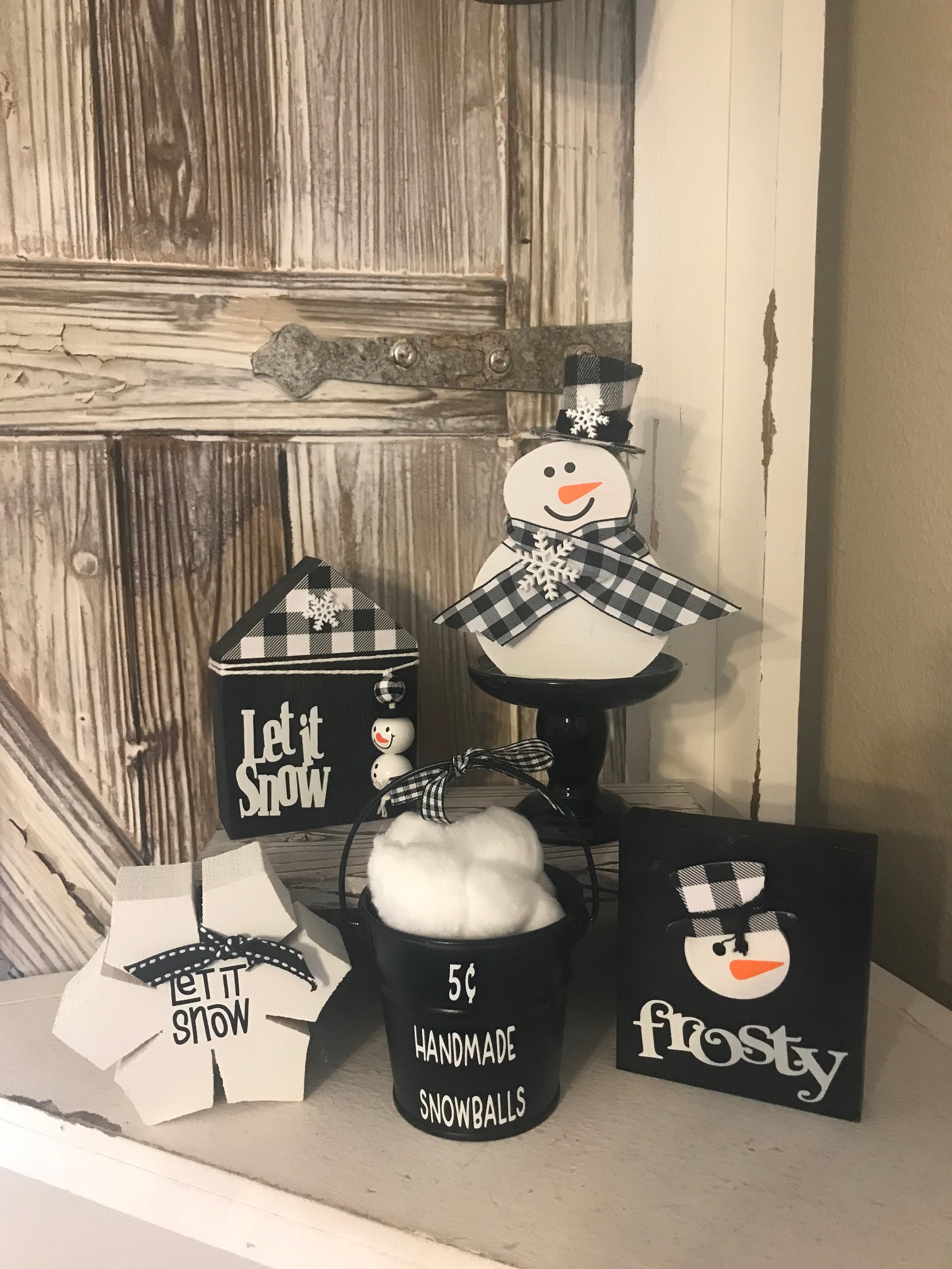 Details about   FROSTY SNOWMAN MINI SIGN TIERED TRAY BUFFALO PLAID  SNOW FARMHOUSE RUSTIC DECOR 