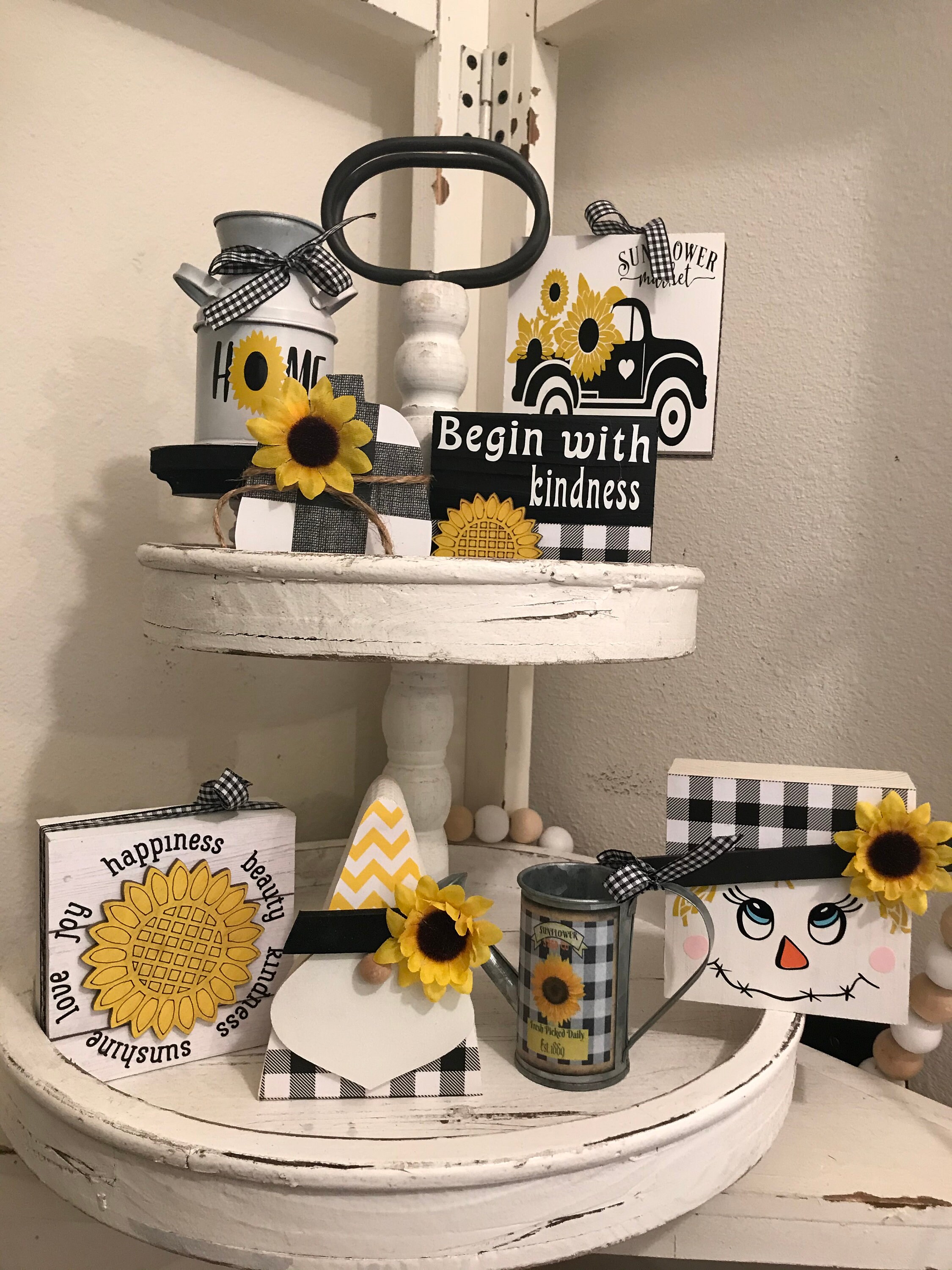 Farmhouse SUNFLOWER buffalo plaid tier tray decor