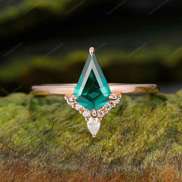 6x9mmkite cut green emerald engagement ring rose gold May birthstoner Event ring ladies jewelry uunique diamond anniversary promise wedding