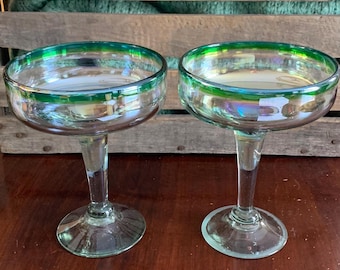 2 bicchieri da Margarita messicana - Vetro soffiato a mano dal Messico con bordi verdi - Bicchieri alti 7 pollici e spessi - Bicchieri da cocktail - Centro iridescente