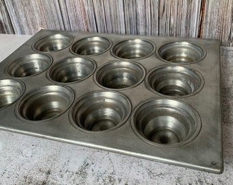 Grand moule à muffins couronne, ustensiles de cuisson commerciaux métalliques Chicago, acier aluminisé de calibre 22, pour 12 muffins de 3-5/8" de diamètre, moule robuste