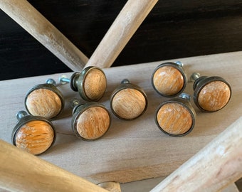 8x Rustic Metal and Wood Knobs, Set of Eight Aged Drawer Knobs, Brass with Wood Centres, Rustic Knobs, Vintage Salvaged Hardware, CK-2515