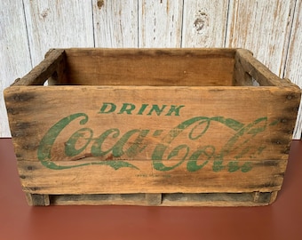 Coca-Cola コカ・コーラ 木製 ダーツボードキャビネット ヴィンテージ 1977 Vintage COCA-COLA Temple-cattanooga Wooden Case / Crate / Box