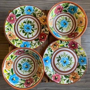 4 Stück mexikanische Keramik, Rotware aus Mexiko, 2 Schalen, 2 Teller, buntes Blumenmuster, handbemalte Servierteller