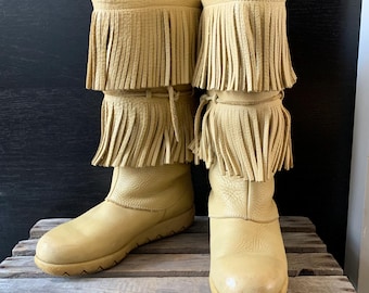 Women’s Size 7 Fabulous Leather Fringe Moccasin Boots - Winter Boots - The Mogensen Moccasin Co - Canada - Handmade Moccasins - Gently Used